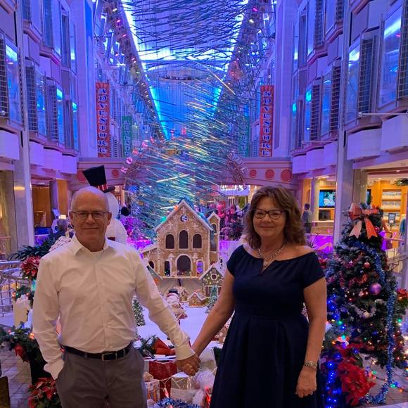 Meet your Posher, Gina - Picture 1 of 1